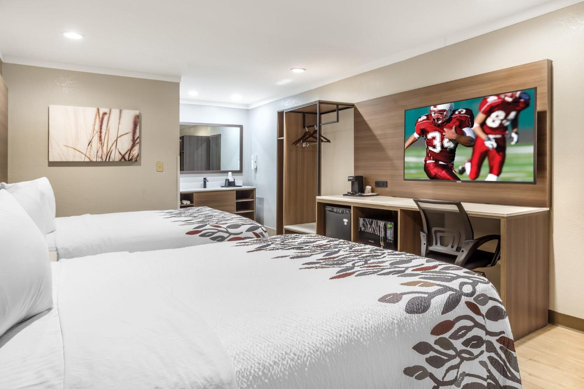 Red Roof Inn Raleigh Northeast - Downtown Экстерьер фото